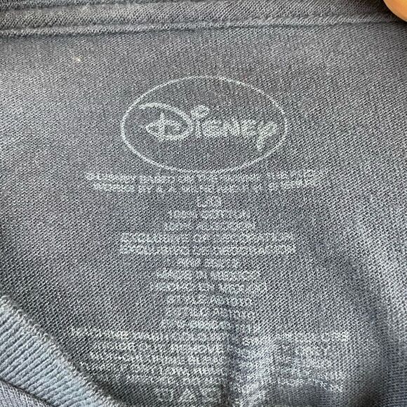 Disney 2013 Short Sleeve T-Shirt Size L EUC - Picture 5 of 5